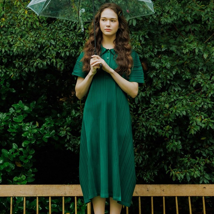 [피네플리츠] 반팔 카라 원피스 (4 Color)