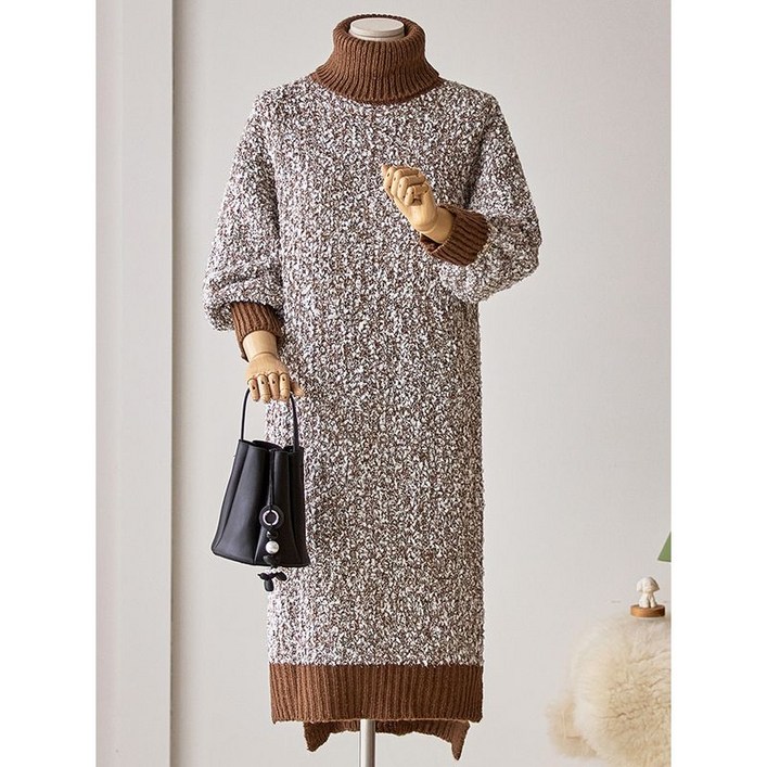 커스텀에이블 눈꽃 배색폴라 니트 원피스 T2512OP624D