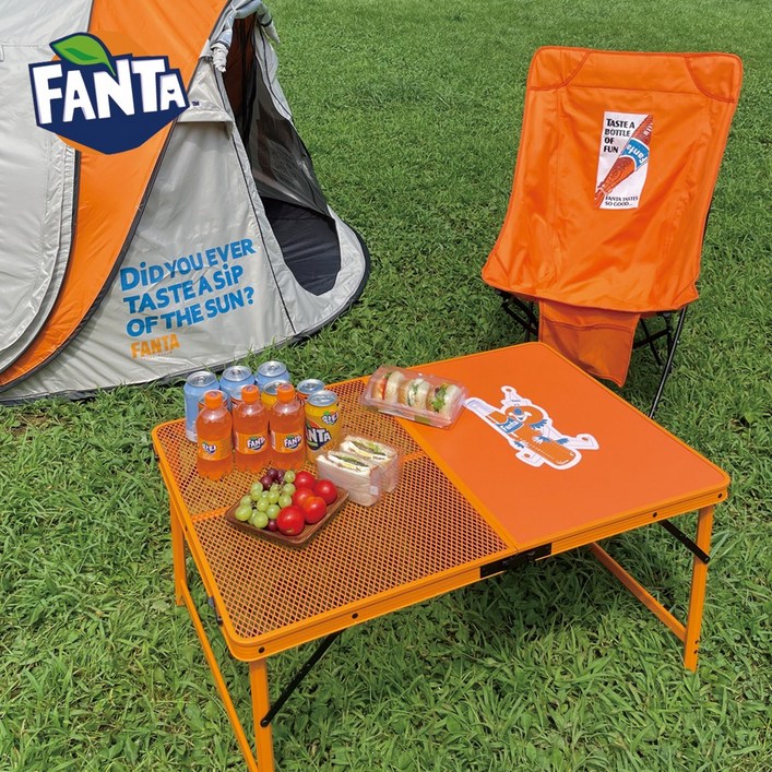 환타 캠핑 접이식 야외 테이블 4인용 오렌지 900mm