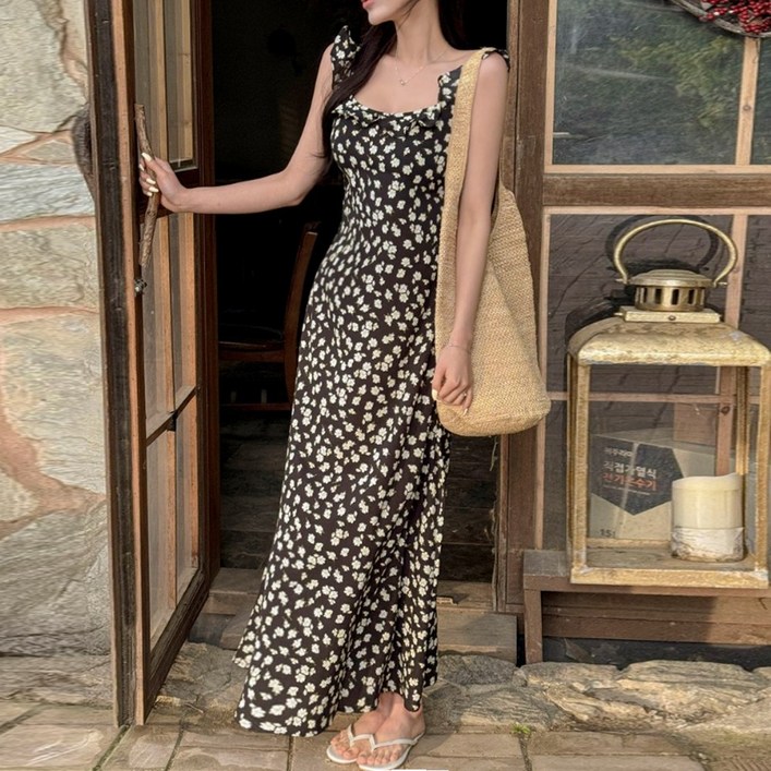 떳다그녀 코코블룸 플라워 프릴 스트랩 옆지퍼 여름 해변 맥시 드레스 바캉스룩 검정 나시 롱원피스