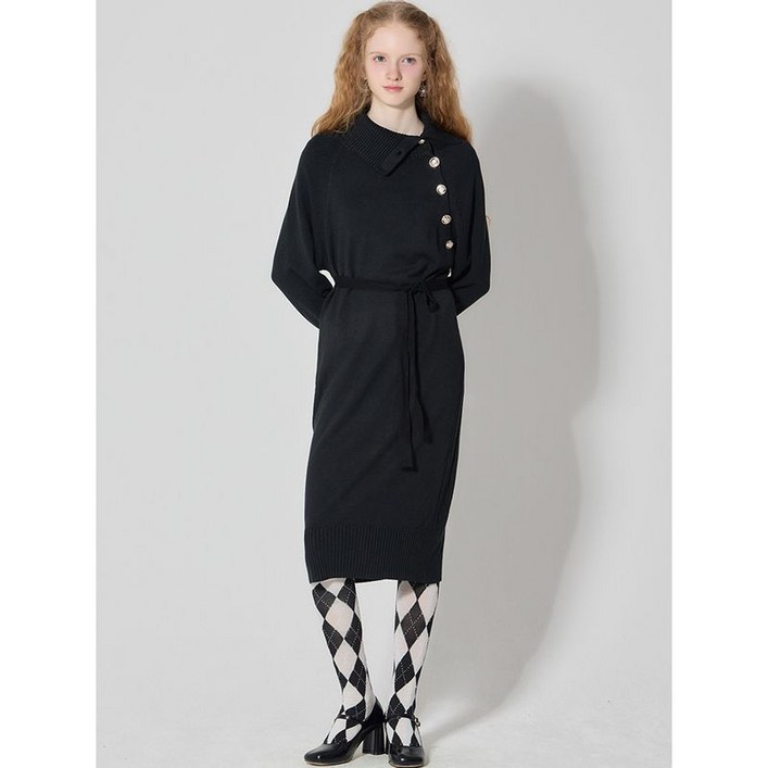 오조크 사선 버튼 벨트 니트 원피스 택가격 137000원
