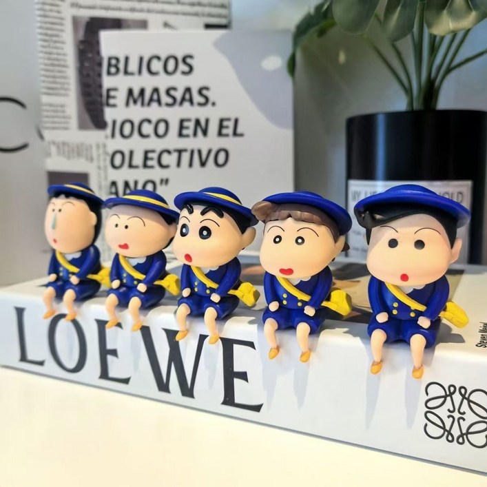 FATTYS 춘일부 교복 짱구 미니 피규어 차량용 장식품 세트