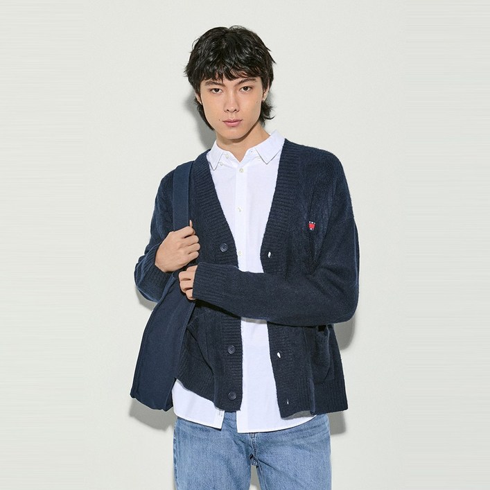 타미힐피거 박시 배지 케이블 가디건 T32E7KCD40TMT1C1G