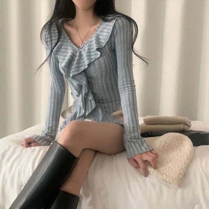 어반룩북 클로이 프릴 골지 니트티