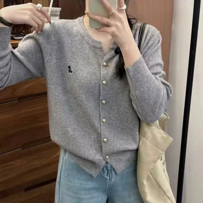 여성 가을 브이넥 데일리 코디 긴팔 니트 가디건