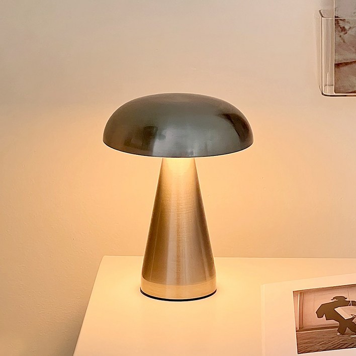 루시아이 크롬 실버 머쉬룸 단스탠드, 대형