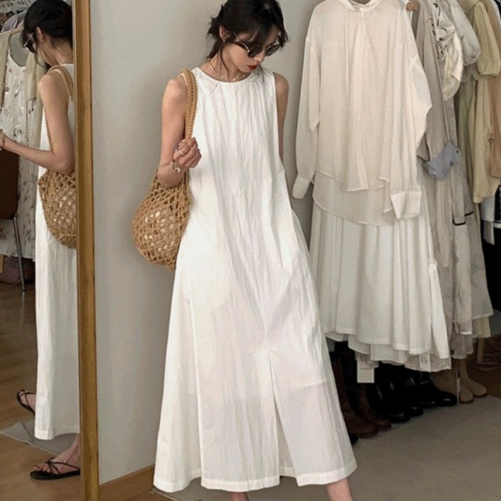 루어스룸 마들렌 라운드넥 나시 민소매 바스락 플레어 롱 원피스