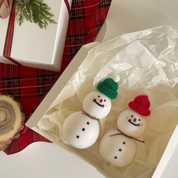 눈사람캔들 크리스마스 연말 선물 인테리어소품 크리스마스장식 홈카페 데코, 우드힐, 그린모자