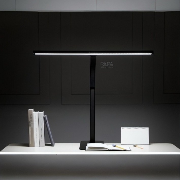 베르스튜디오몰 와이드스탠드 LED 파파 스탠드등 학습용 사무용 공부스탠드