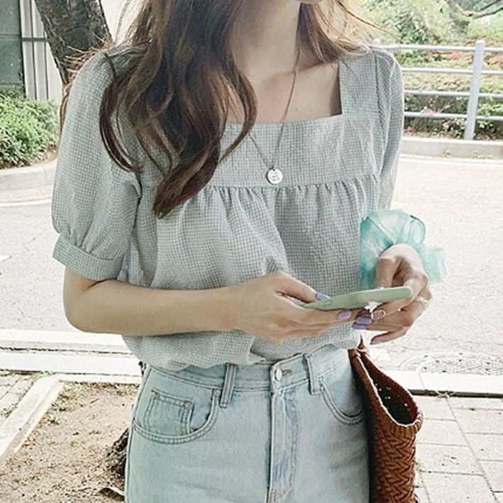 쉬블림로브 신상 시어서커 스퀘어넥 블라우스 칸다 GW1715 쉬블림로브 신상 시어서커 스퀘어넥 블라우스 칸다 GW1715