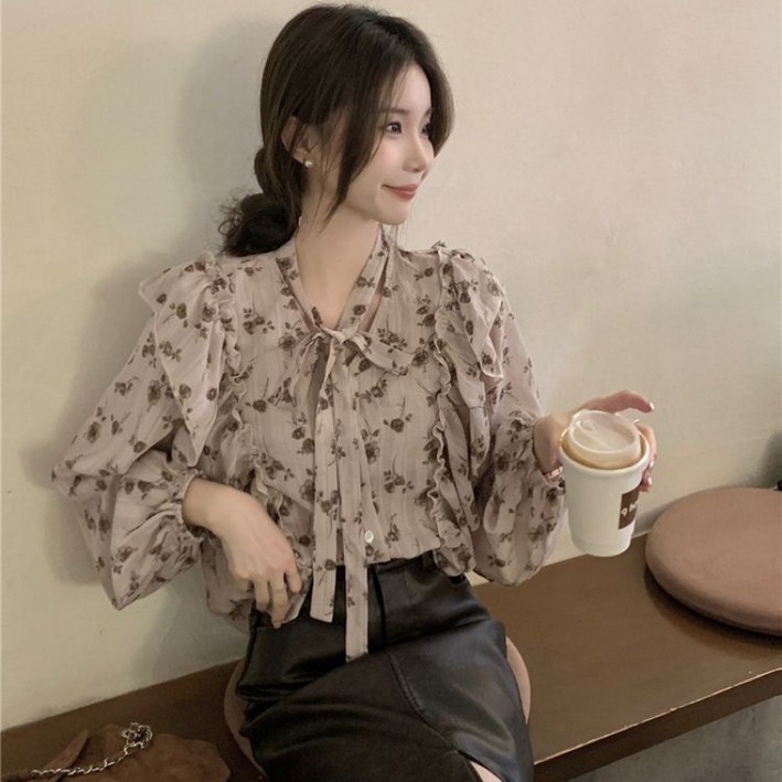 SAHINER 여성 봄가을 로맨틱 플라워 프릴 셔링 벌룬 소매 긴팔 블라우스 LWACS60