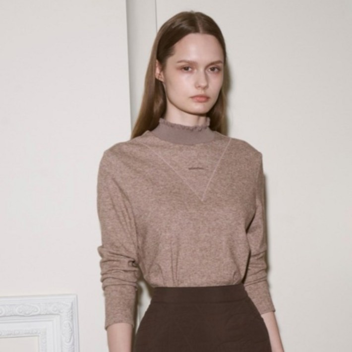 올리비아로렌 여성용 니트반넥 패치 티셔츠 VOCAL5W9211