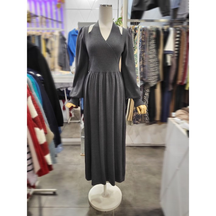 밸리걸 홀터넥 퍼프소매 니트 롱 원피스 218970