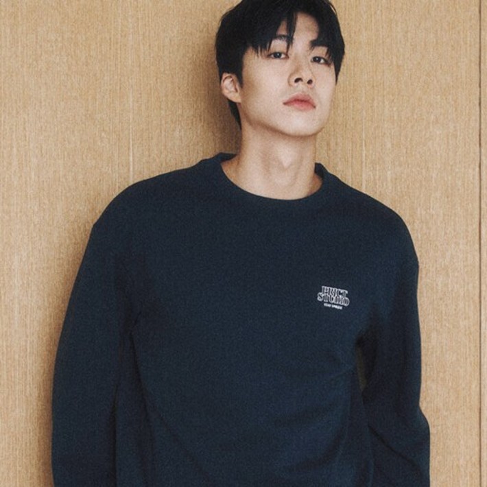 공용 PRJCT 왼가 그래픽 맨투맨 티셔츠 EYF1TR3701