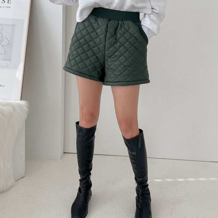 파인스토리밴딩 허리 퀼팅 누빔 레더 반바지 3부 팬츠