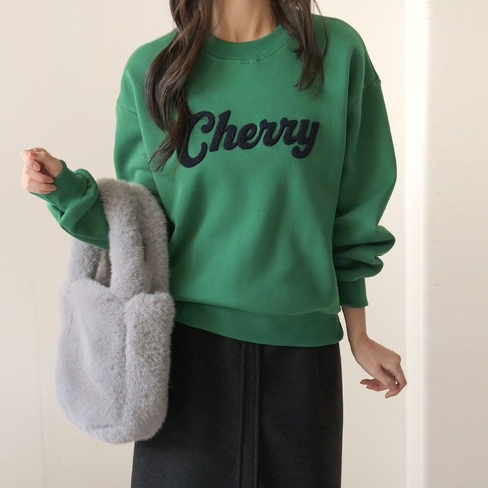 데일리앤 안나 따뜻한 기모 안감 겨울 루즈핏 맨투맨 부클 레터링 티셔츠