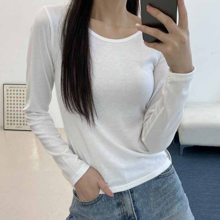 슬림핏 소프트스판 U넥 이너 긴팔티셔츠 슬림핏 소프트스판 U넥 이너 긴팔티셔츠