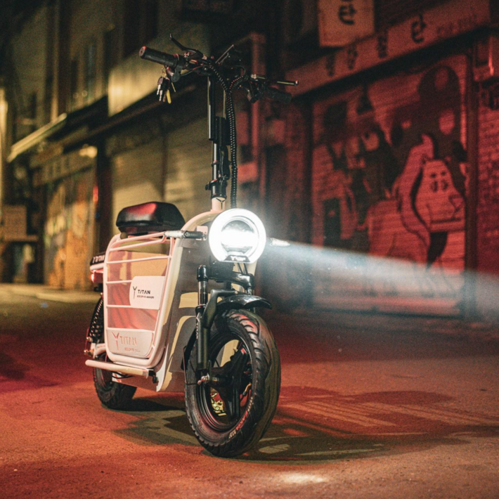 1000W 21ah 고출력 전동스쿠터 타이탄 600PRO 3인승 반려견 동반 빅 사이즈