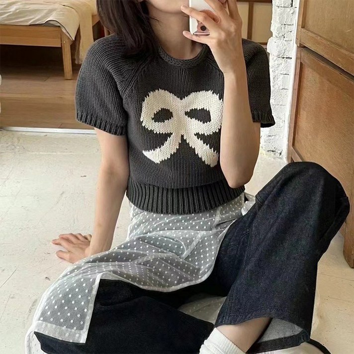 아이엠몽 여성용 보나비 리본 캐주얼 반팔 크롭 니트 티셔츠 아이엠몽 여성용 보나비 리본 캐주얼 반팔 크롭 니트 티셔츠
