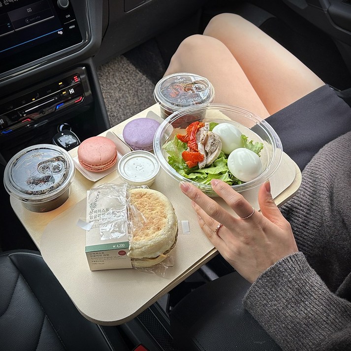 10초 설치찰떡 우드 차량용 테이블  논슬립패드, 컵홀더2P, 더스트백 포함 자동차 극장 차박 캠핑 필수품 차량 식탁 트레이 노트북 뒷좌석, 1개