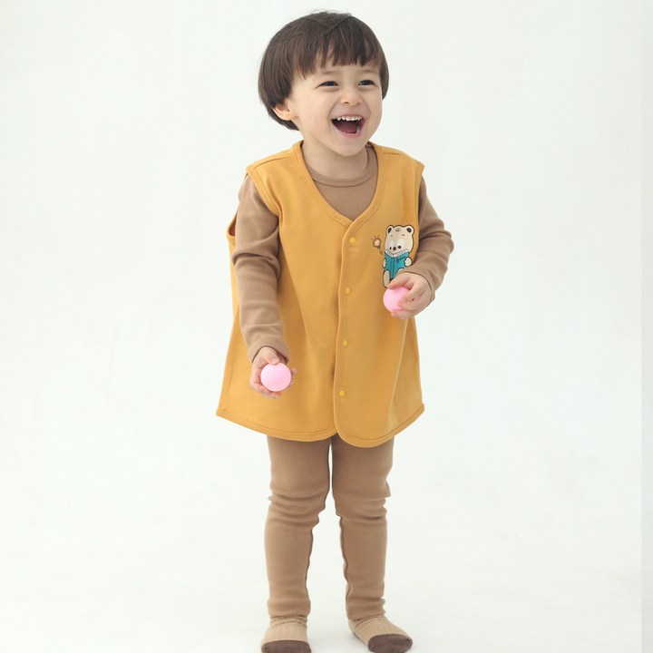 잼베이비 단조끼 책곰이 오가닉 단호박색 아동짧은조끼 톡톡 부드러운 면100의 한겹조끼 앞전체 똑딱이 오픈패턴 간절기 체온유지 잠바속이나 상하복위에 딱 하나걸쳐도 ok
