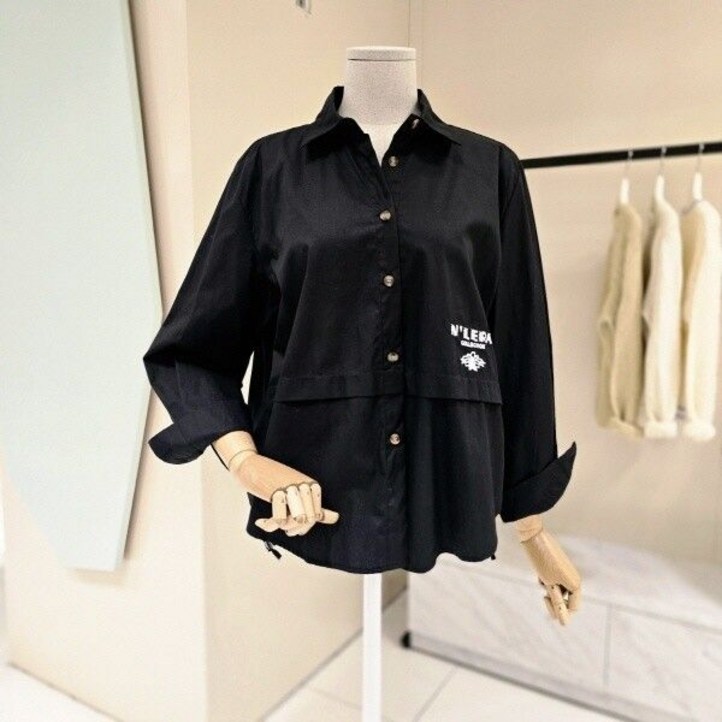 데스틸레터링 스트링 루즈핏 셔츠D2513BL0999 550310