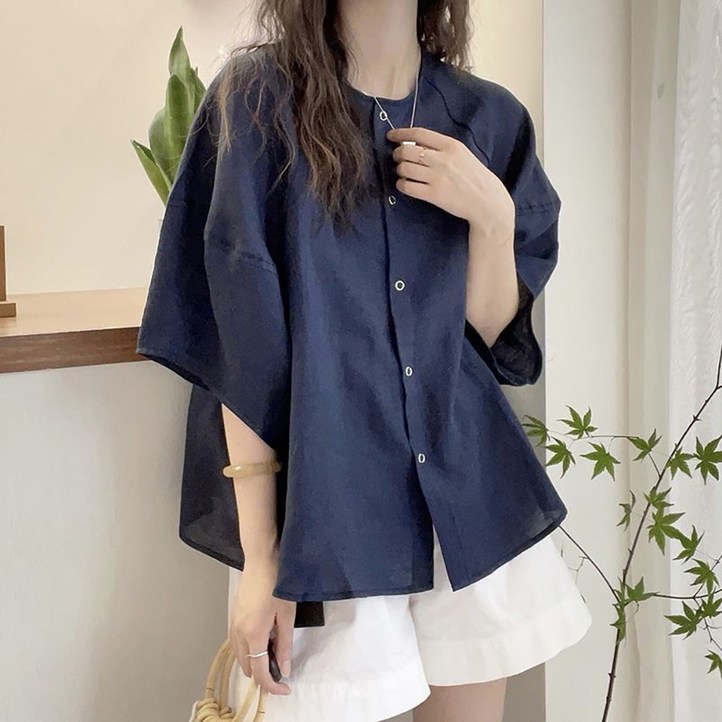 ROYALBELLE 여성 라운드넥 반팔 가오리핏 빅사이즈 버튼 루즈핏 캐주얼 셔츠 S050902