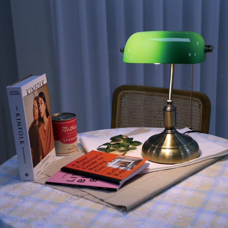 뱅커스 스탠드 유리 아크릴 고퀄리티 빈티지 레트로 단스탠드 초록색 그린 하얀색 화이트 당기는 줄스위치 램프포함